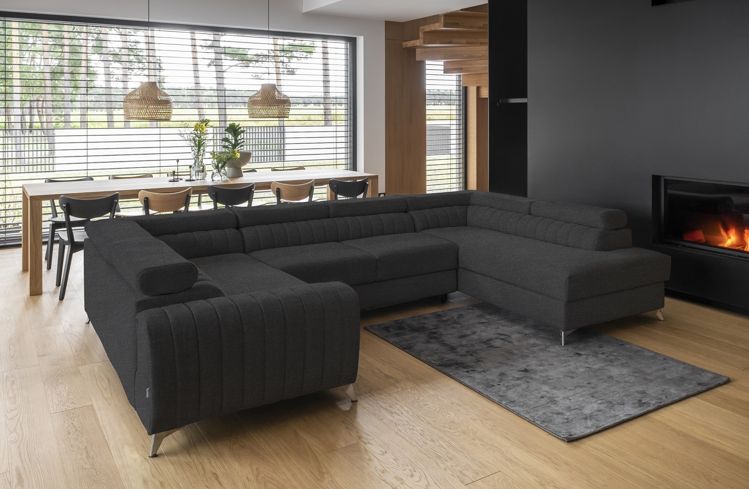 ELTMPL-CORNER-LOUIS-RIGHT