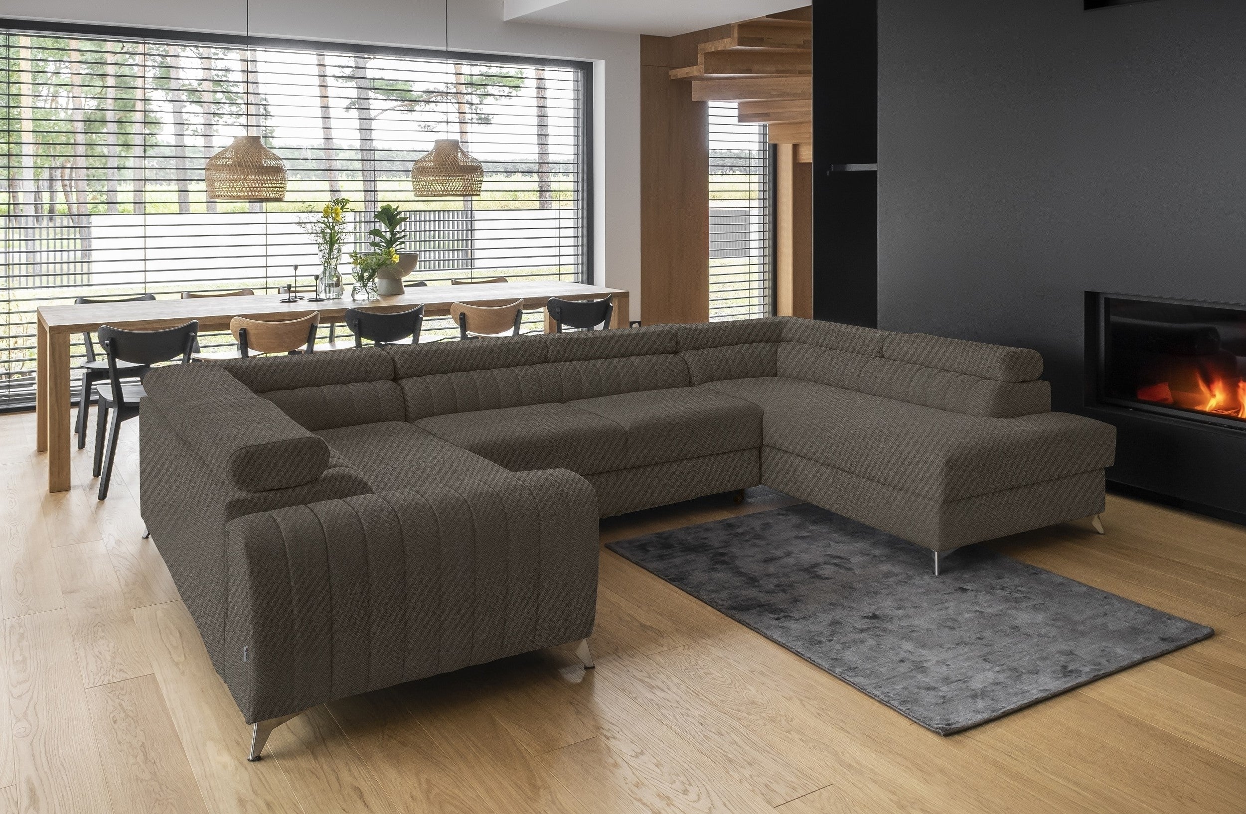 ELTMPL-CORNER-LOUIS-RIGHT