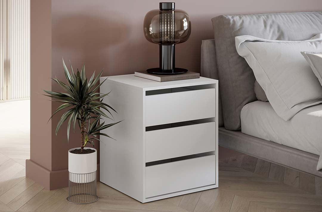 Table de chevet en bois avec 3 tiroirs Idea 13, Blanc mat, L50xl47xH60 cm