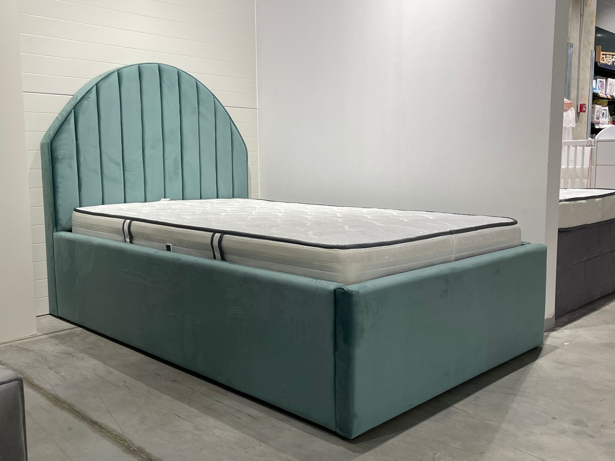 Lit pliant avec boîte de rangement, recouvert de tissu, Londi Round, Vert- 120 x 200 cm