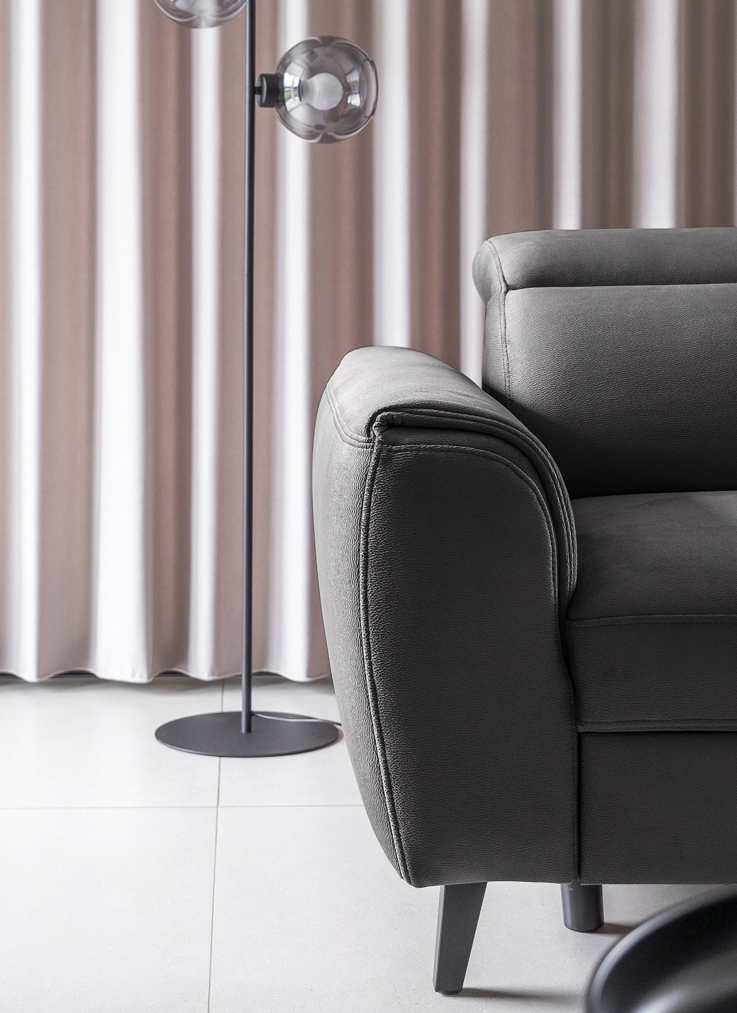 Coltar Extensibil Noblisimo Plus Negru cu Lada de Depozitare, Sezlong pe Dreapta, Tetiere Reglabile, l255xA201xH83-100 cm (5)