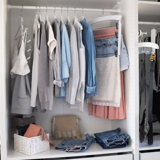 Cintre métal et bois pour accessoires, avec 12 crochets, Ceinture Blanche, l43xA6xH18 cm