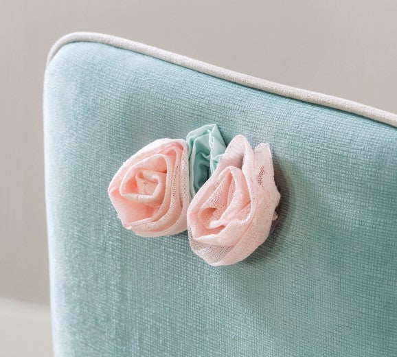 Chaise enfant rembourrée en tissu et pieds en bois Summer Bleu, l44xA49xH87 cm