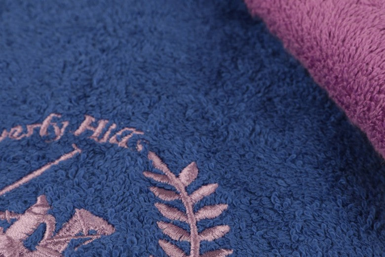 Lot de 2 serviettes de bain en coton, Beverly Hills Polo Club 402 Marine / Lilas, 50 x 90 cm
