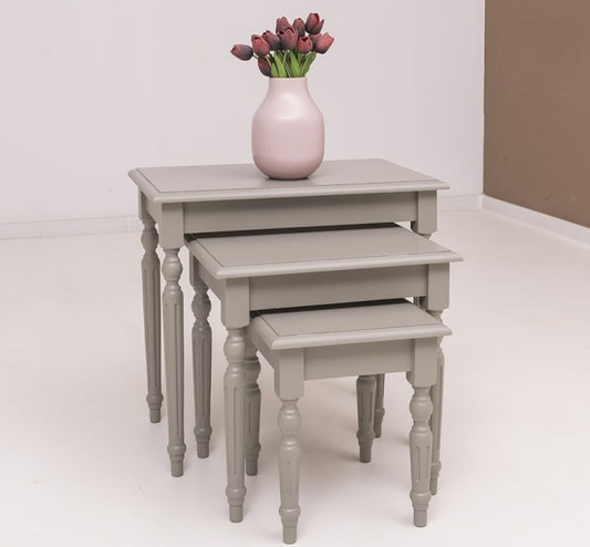 Ensemble de 3 tables basses, bois de sapin, psy PS80 peint, l64xl40xh60 cm / l49xl40x49,5 cm / l34xl40xh39 cm-grri