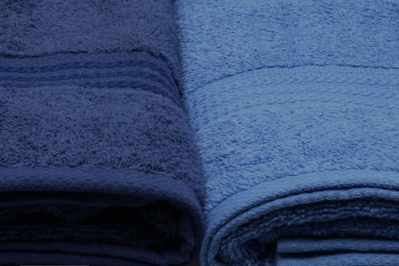 Lot de 4 serviettes de bain en coton, Rainbow Bleu / Navy, 70 x 140 cm