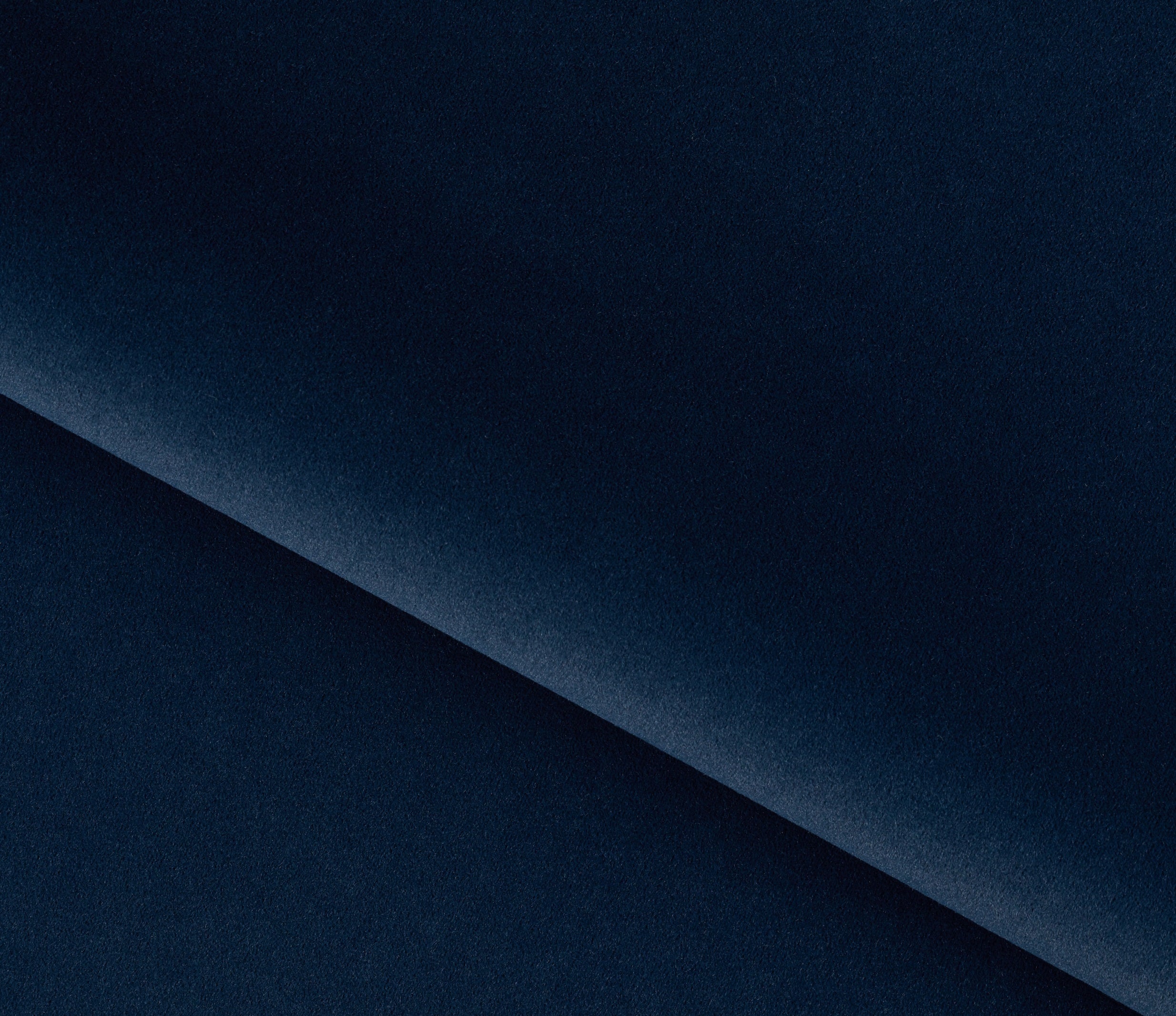 ELTMPL-BED-MIST-VELVETMAT (1) & ELTMPL-BED-MIST-VELVETMAT (1) & ELTMPL-BED-MIST-VELVETMAT (1)